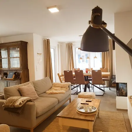 Deich Frans Apartment *